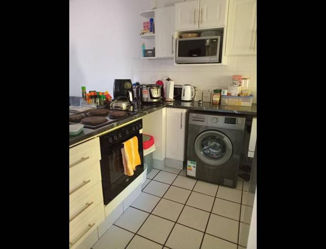 2 BEDROOM PROPERTY TO RENT IN MEER EN SEE